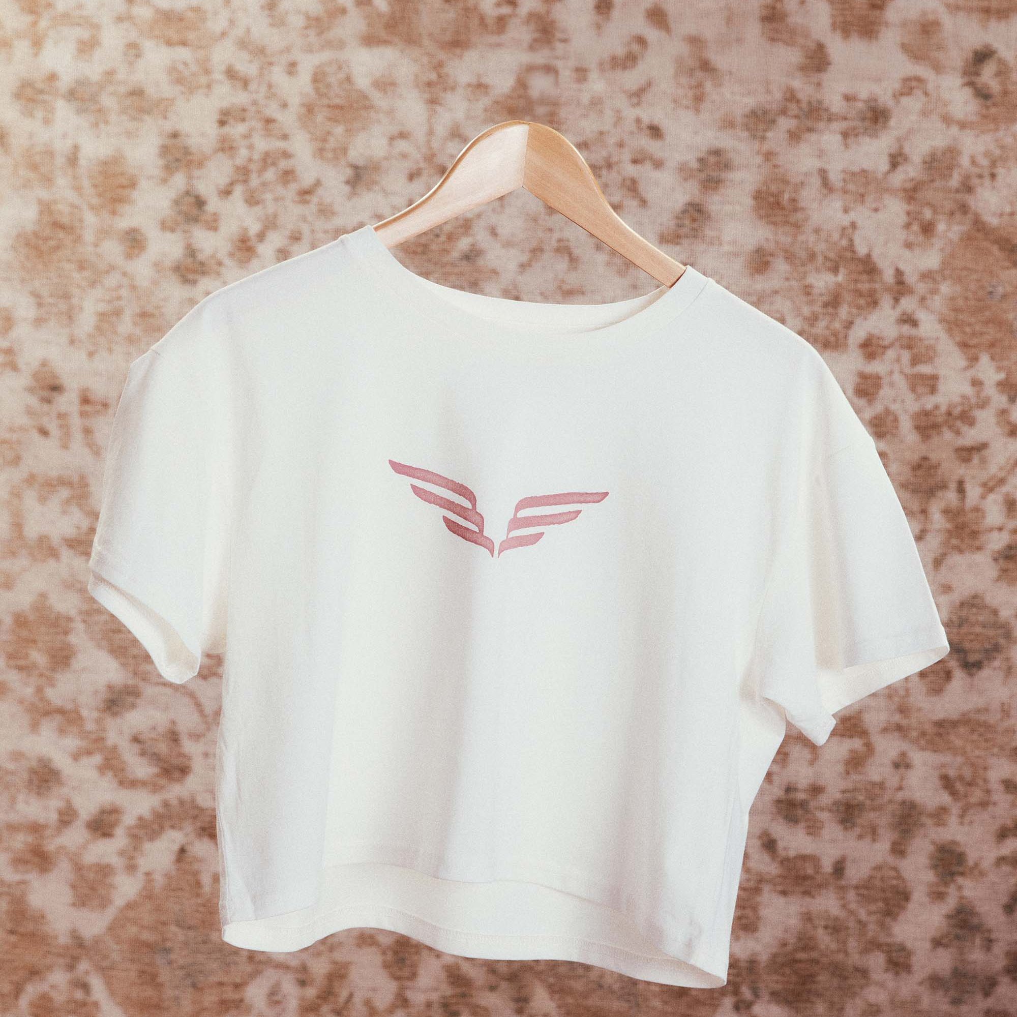 Mumford & Sons - Off-White Wings Pegasus Cropped T-Shirt